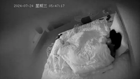 Long legged JK student girl 2 – Asian Teen Cuddling