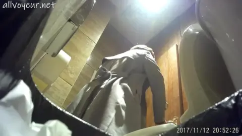 Hotels Toilet – Voyeur Bathroom Fuck