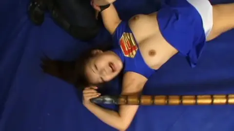 Lesbian Fight and Seduction