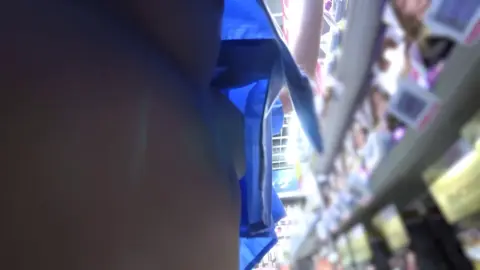 Blonde Bombshell Shopping Spree