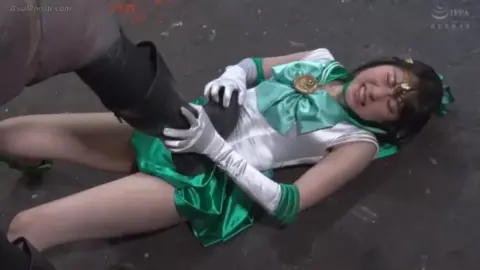 Asian Sailor Costume Erotica with Robot