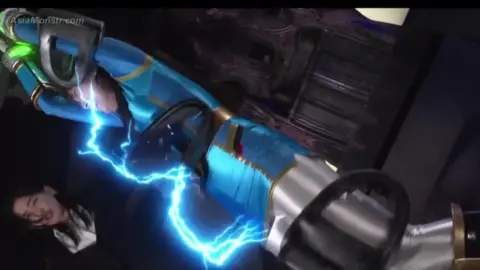 Asian Cosplay Girls in Erotic Poses