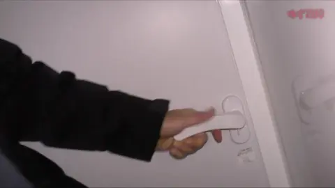 Asian Teen Masturbates in Shower