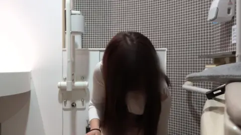 Toire Onani 05 – Asian Masturbation