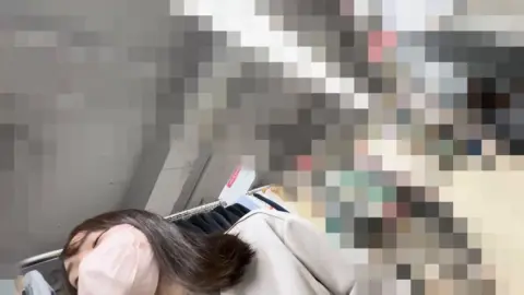 Roketto – 234990662a43c9d82cb Sex Scene