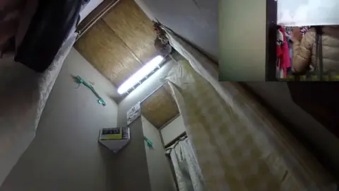 Asian Teen Masturbates in Bedroom