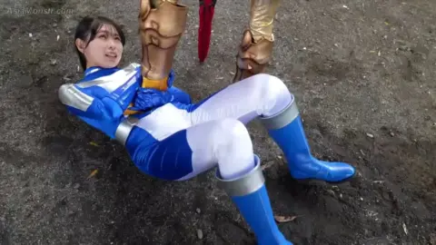 Asian Girls Outdoor Encounter