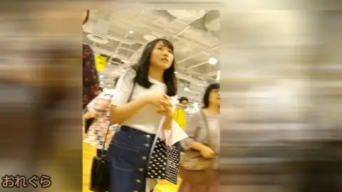 Asian Girl Upskirt Moments in Public