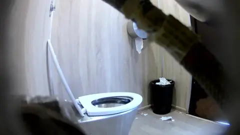 Public Toilet 118 – Urinating Scene