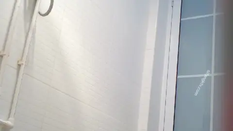 Spy Landlord 1 – Asian Girl Shower Fuck