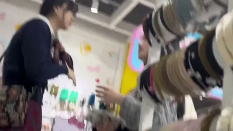 Street Snaps – Short Skirt Girls 3 Lesbian Fuck