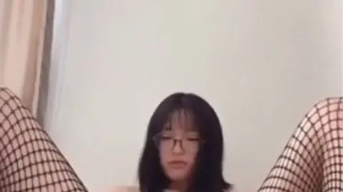 Asian Girl in Lingerie Masturbating