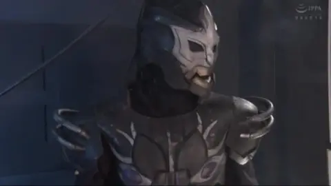 Dark Fantasy Armor Costume Scene