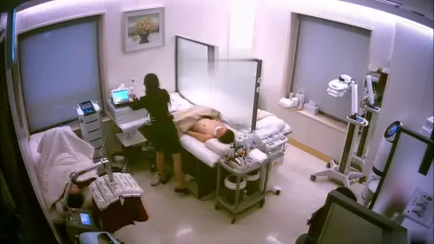 Beauty Salon Beauties Experience – Asian Lesbian Encounter