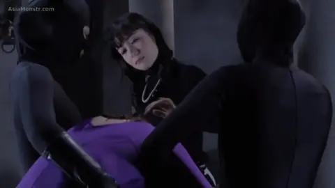 Asian Girls in Uniforms Engage in Fights and Restraint