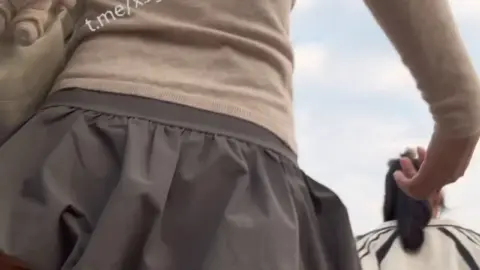 Street Snaps – Short Skirt Girls 5 Upskirt Fuck