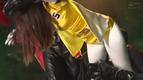 Asian Threesome Bondage in Dark Room