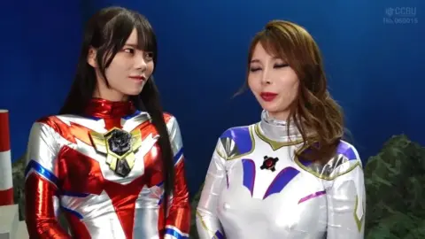 Asian Cosplay Babes in Costumes