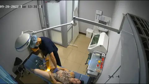 Real Hidden Camera: Gynecological Cabinet 38