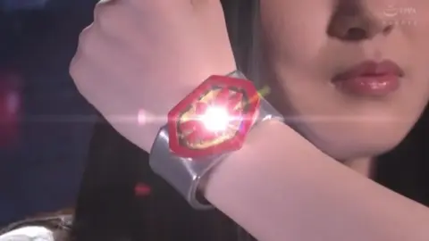 Asian Schoolgirls in Superhero Costumes