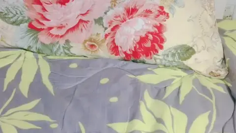 Asian Teen Masturbates in Bedroom