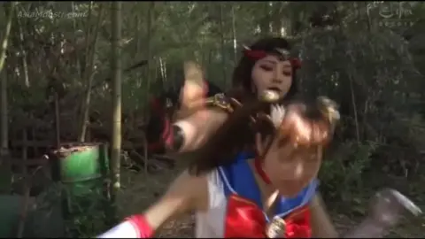 Women Fighting Wide Shot