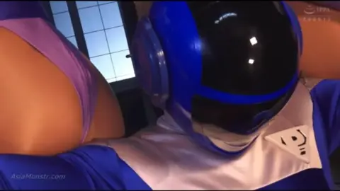 Asian Superheroines in Bondage Fantasy