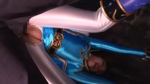 Asian Women in Dungeon Fantasy Scene