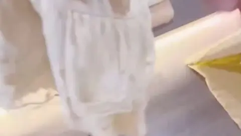 Pick Up My Sister from Piano Class – Lesbian Encounter