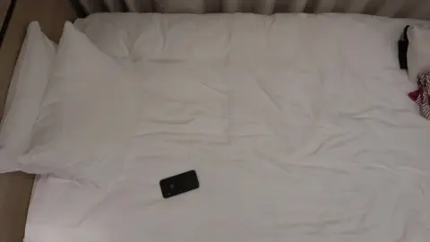 Asian Teen Solo Masturbation on Bed