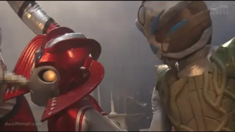 Costumed Characters Dramatic Pose Encounter