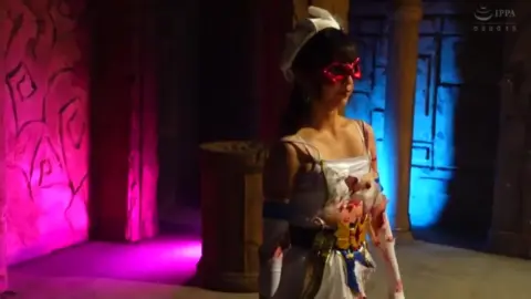 Cosplay Fight Scenes with Asian Performers