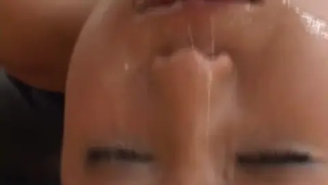 Asian Woman Masturbates and Fingering Scene