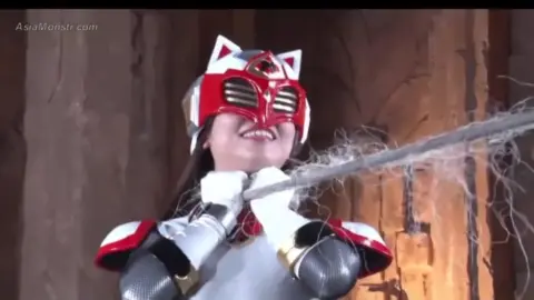 Asian Women in Armor Engage in Fierce Combat