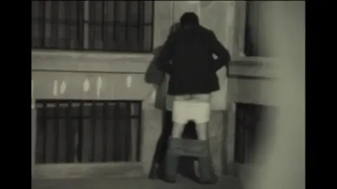 FU10 – Night Crawling 200