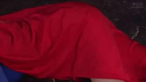 Asian Girls in Dark Room Encounter