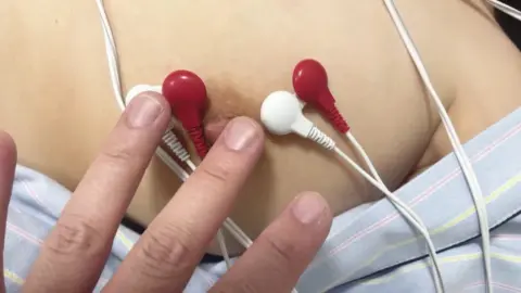 Naikakennsinn 6 Tokutenn 6s – Electro Stimulation Sex